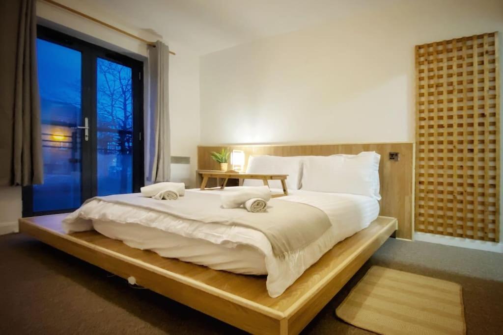 Japanese Style Muji Two-Bedroom Apt Свонсі Екстер'єр фото